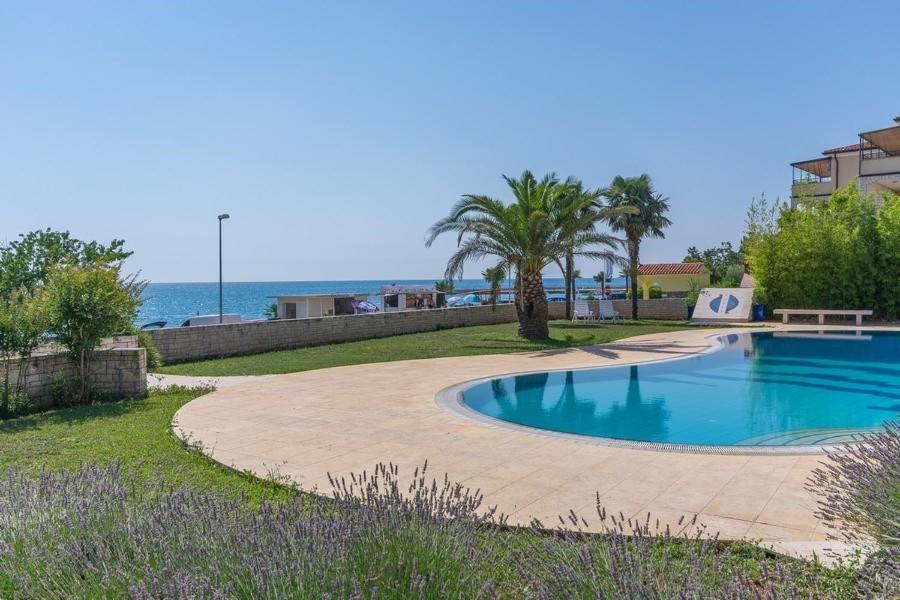 Sea View Residence Lovrečica Exterior foto