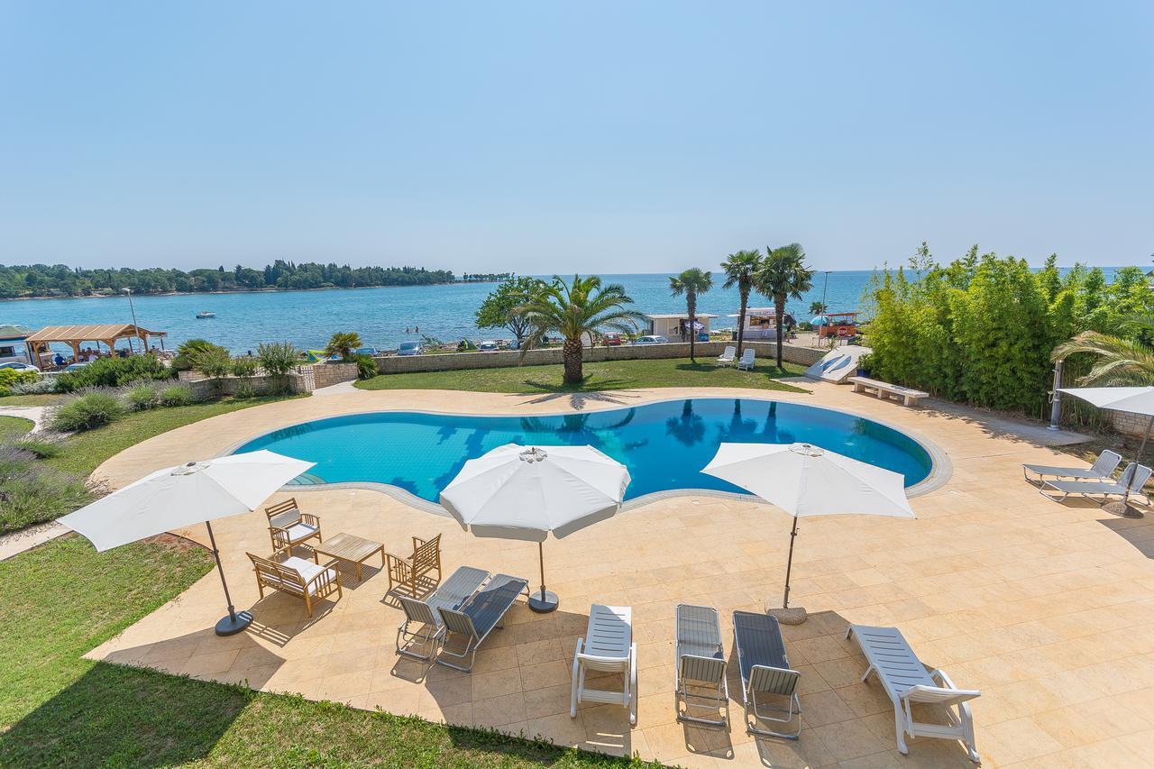 Sea View Residence Lovrečica Exterior foto